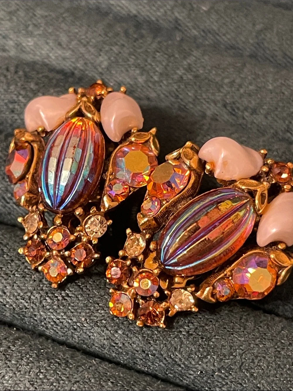 Vintage Florenza Oil Slick Baby Teeth Pearl Rhinestone Clip On Earrings